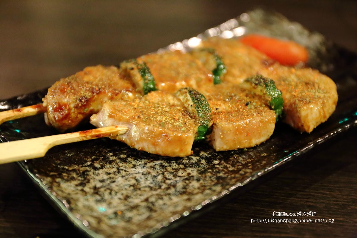 【食║新店】工地 饗夜堂～巷弄內平價串燒居酒屋，來一杯每一串都有無法抵抗！