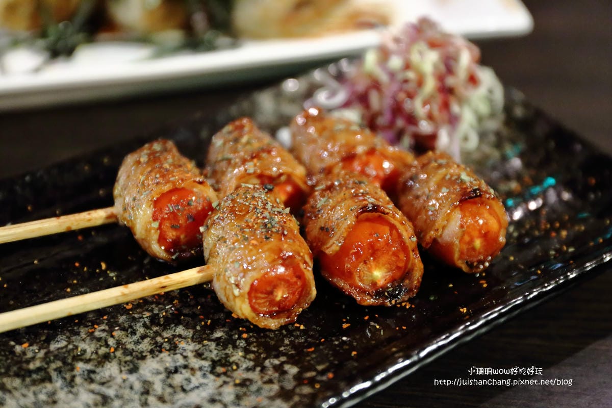 【食║新店】工地 饗夜堂～巷弄內平價串燒居酒屋，來一杯每一串都有無法抵抗！