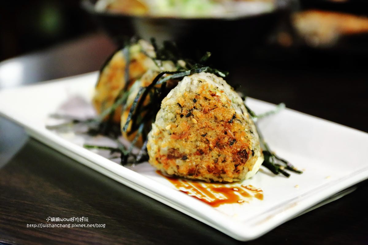 【食║新店】工地 饗夜堂～巷弄內平價串燒居酒屋，來一杯每一串都有無法抵抗！