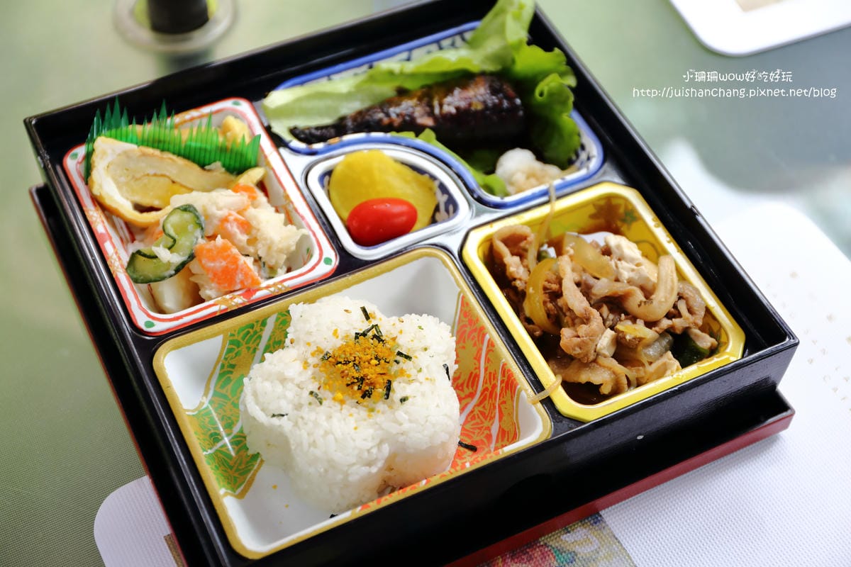 【食║中永和】楊三郎美術館&咖啡廳～中永和的隱藏景點。以畫家命名的咖啡廳，讓你環繞在博物館氛圍裡享用下午茶，一場華麗的藝術饗宴！(已歇業)