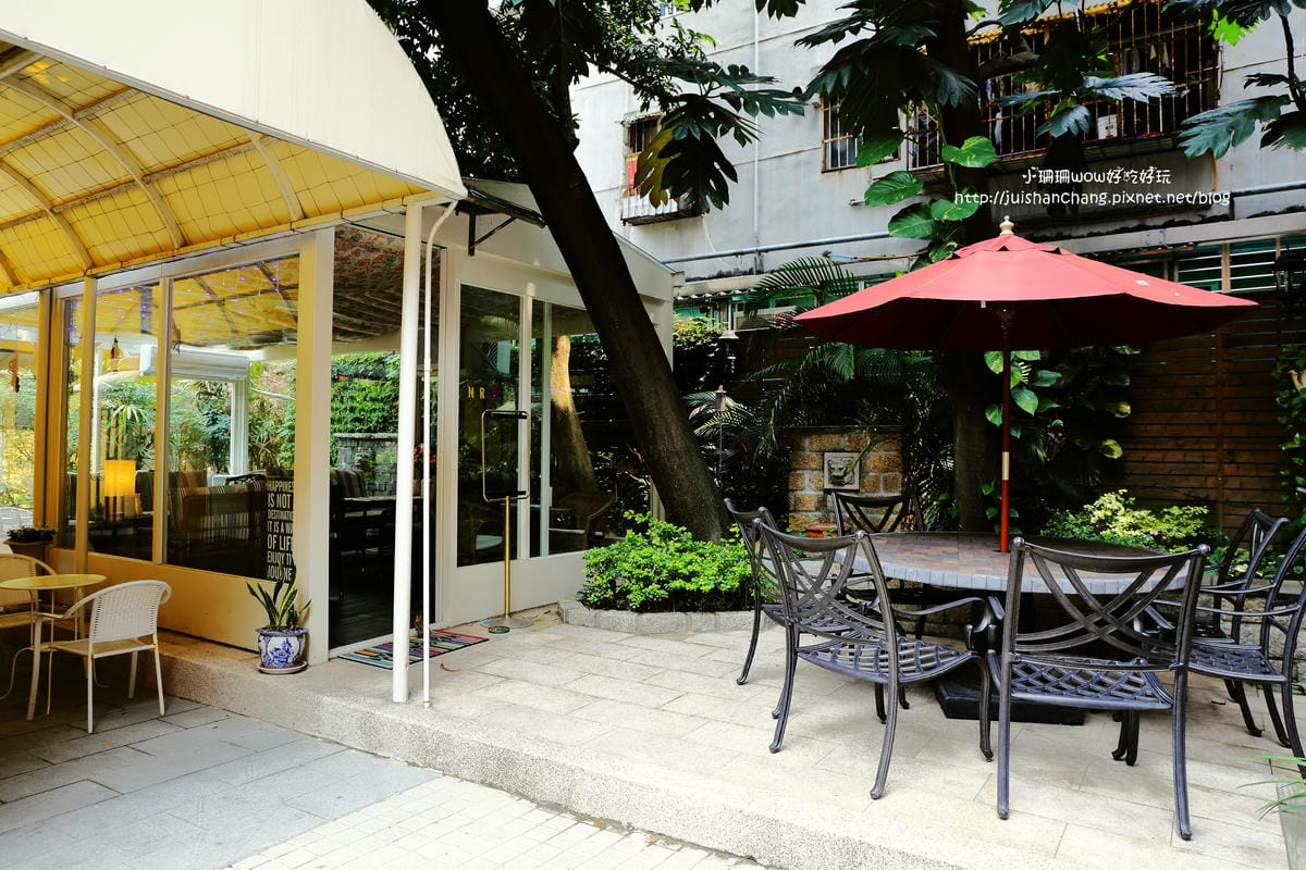 【食║中永和】楊三郎美術館&咖啡廳～中永和的隱藏景點。以畫家命名的咖啡廳，讓你環繞在博物館氛圍裡享用下午茶，一場華麗的藝術饗宴！(已歇業)