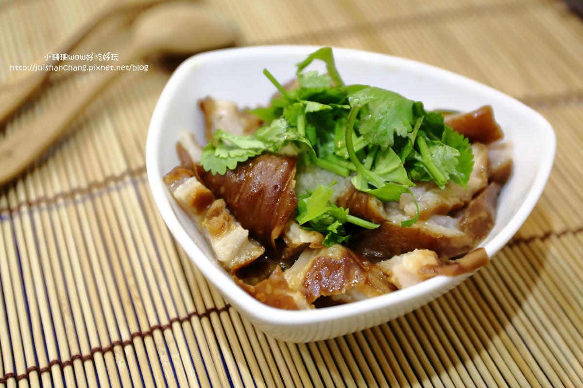 【食║永和】卜記麵線～在地人推薦15年老店！巷弄中平凡的好滋味，顆顆肥美飽滿的蚵仔呼喚，爆鮮！