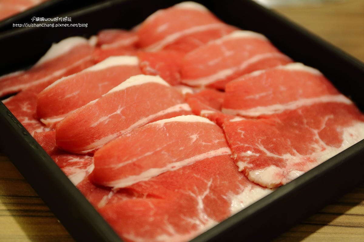 【食║台北】九斤二無煙燒肉～燒烤吃到飽，高檔食材吃免驚，滿足熱愛大口吃肉的肉食男女！