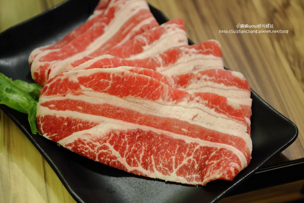 【食║台北】九斤二無煙燒肉～燒烤吃到飽，高檔食材吃免驚，滿足熱愛大口吃肉的肉食男女！