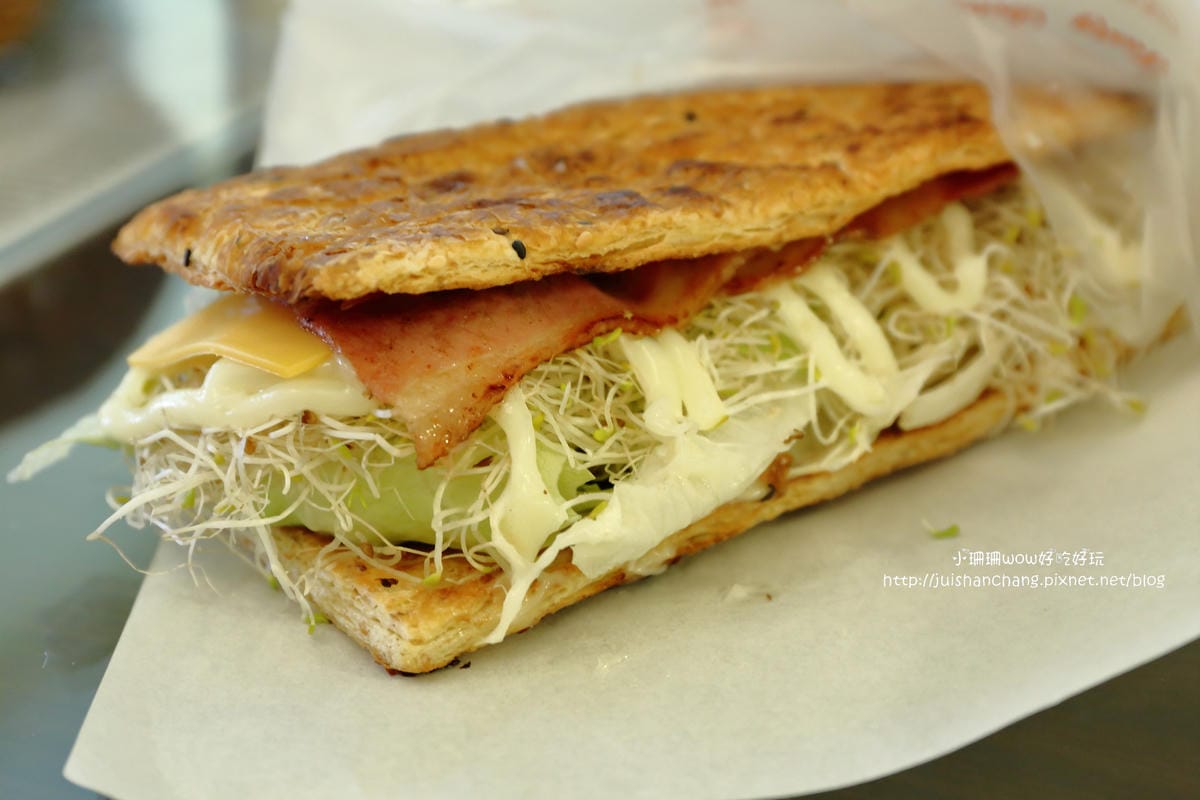 【食║中壢】日出廚房～層層酥脆千層酥蛋餅，你究竟喜歡的是酥酥、還是QQ呀？！(已歇業)