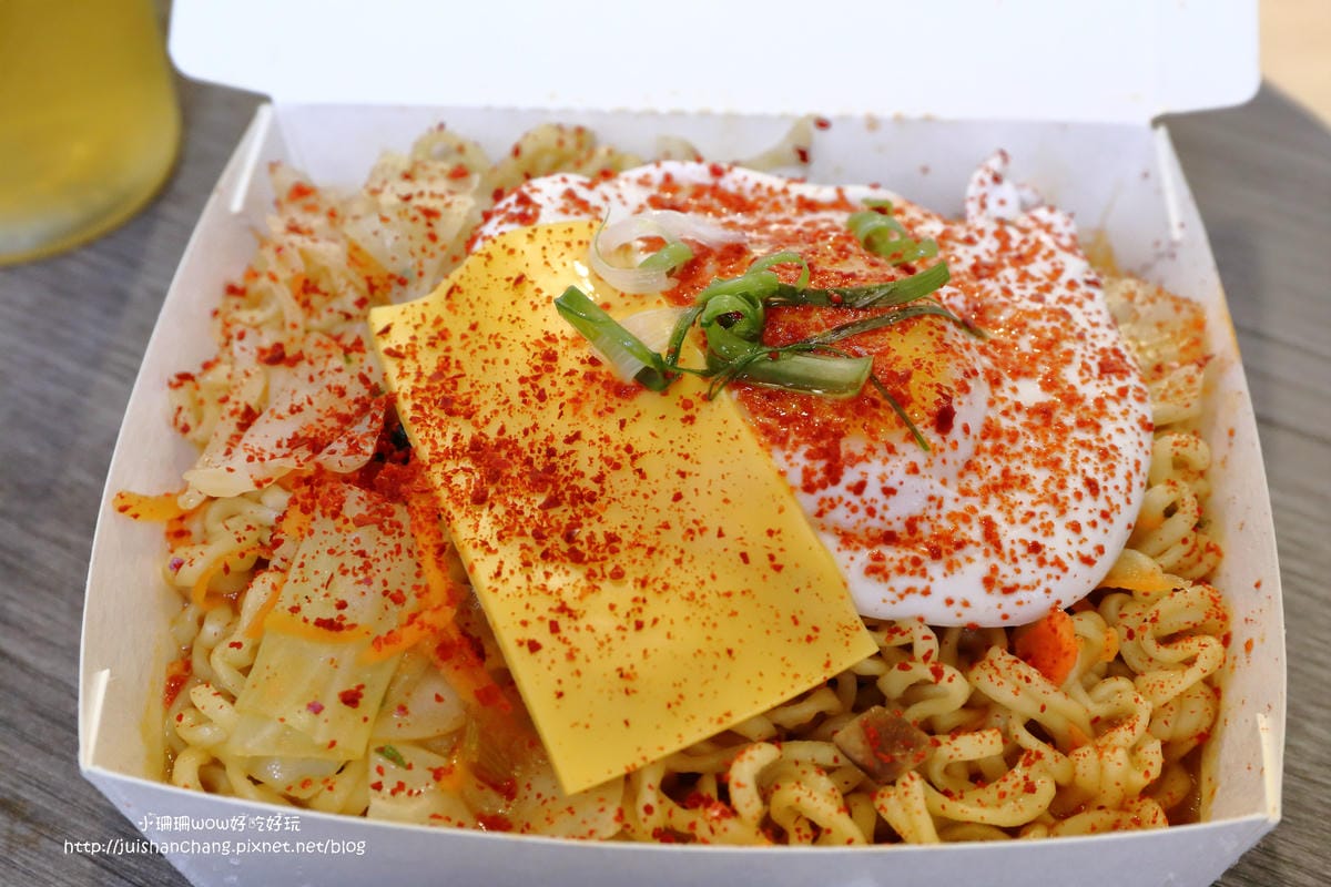 【食║台北】寶舖黃金炙燒吐司～市區逛街散步的小點心新選擇（FB抽獎送捕夢網）　