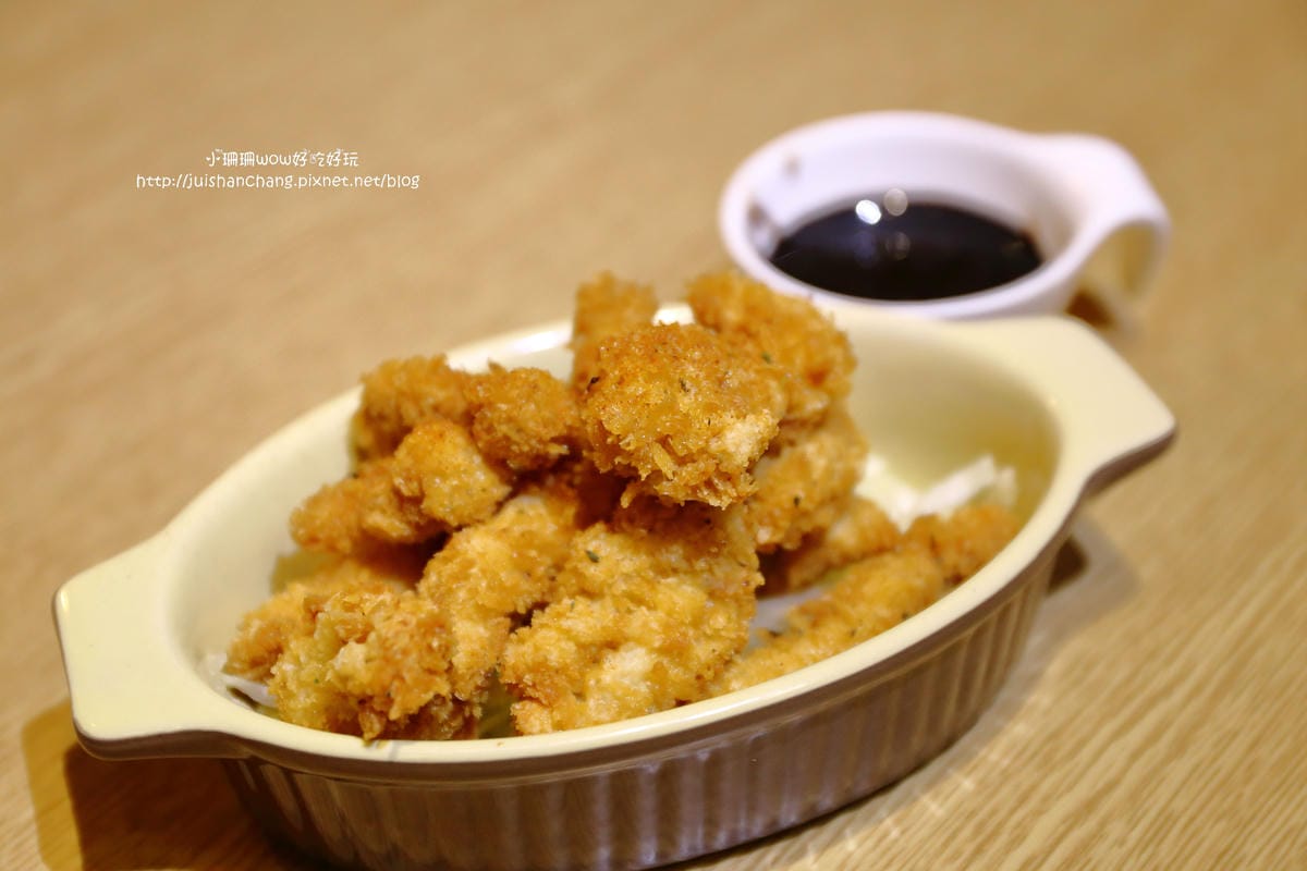 【食║板橋】103 Kitchen〜新埔站美式餐廳，走進童話世界主題餐廳！