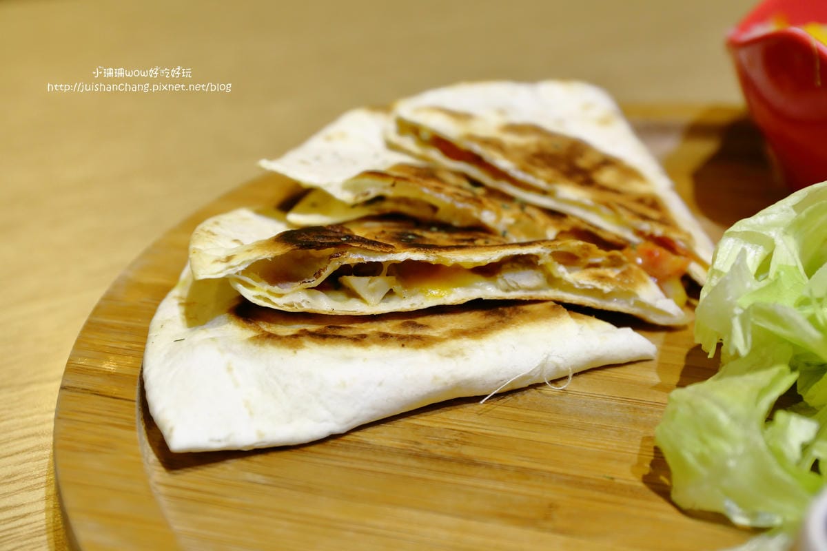 【食║板橋】103 Kitchen〜新埔站美式餐廳，走進童話世界主題餐廳！