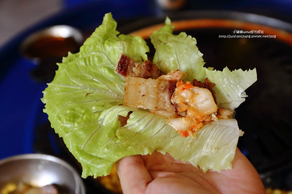 【食||台中】StandUp-韓道立燒～台中新開幕站著吃烤肉，ㄗㄗ作響的美味讓人甘心罰站吃的(已歇業)