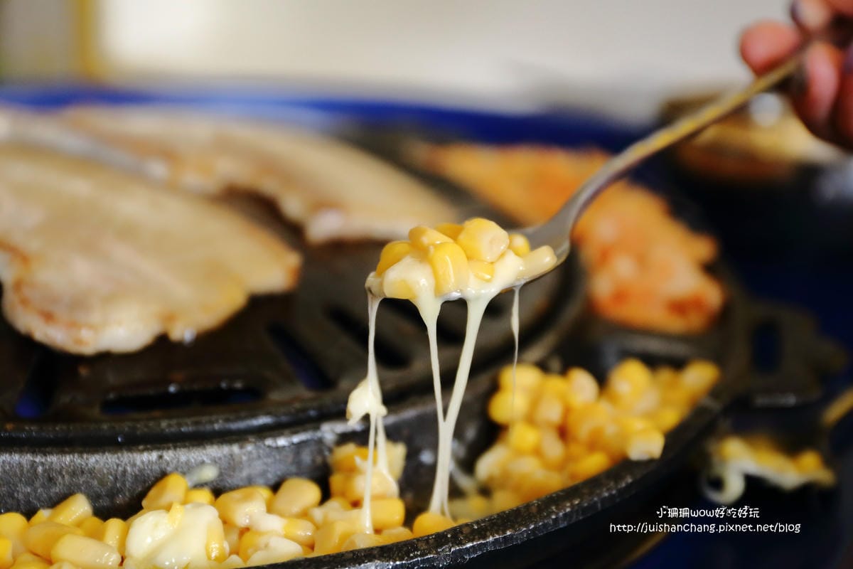 【食||台中】StandUp-韓道立燒～台中新開幕站著吃烤肉，ㄗㄗ作響的美味讓人甘心罰站吃的(已歇業)