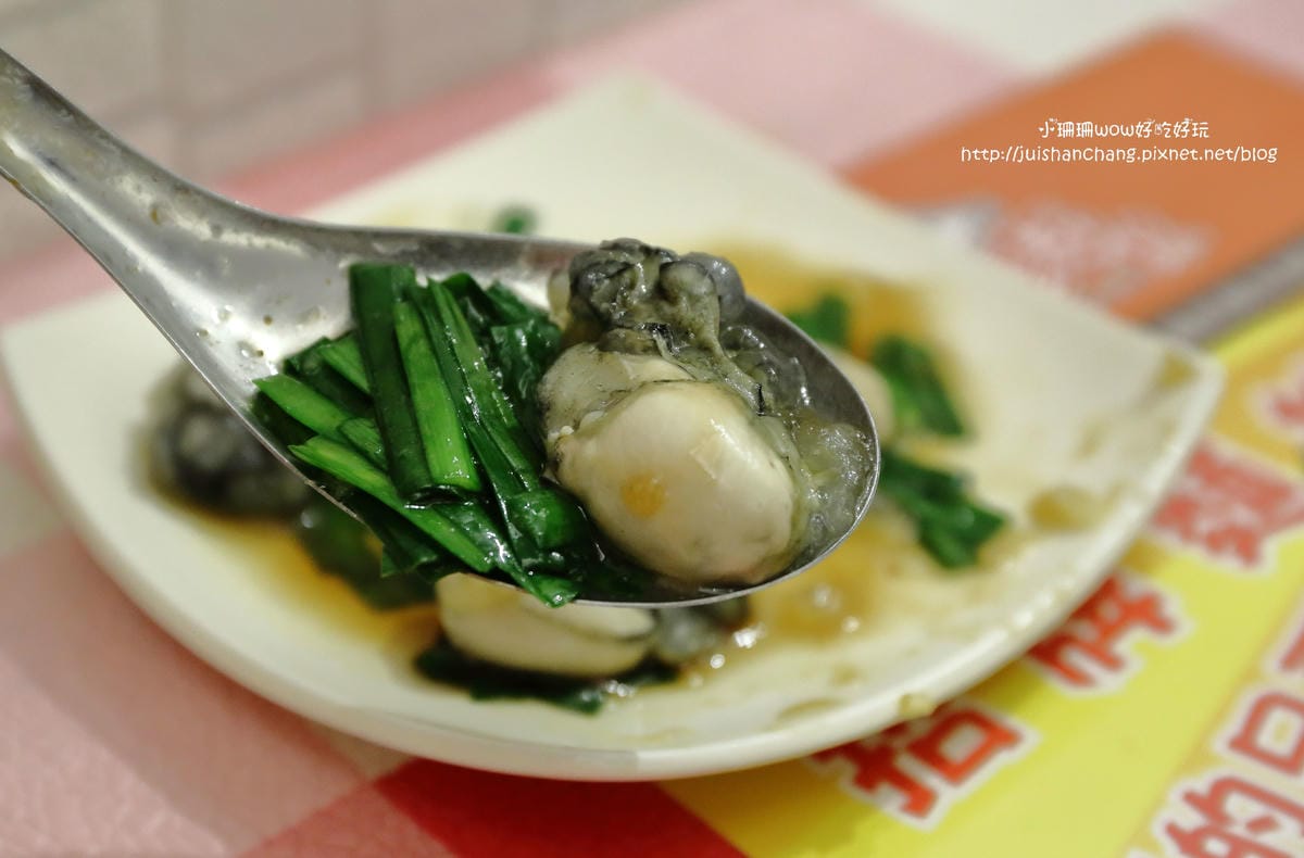 【食║板橋】元氣御品麵線〜湳雅夜市新人氣美食。料快比麵線多的大腸麵線，柴魚熬湯底，沒吃會想念！