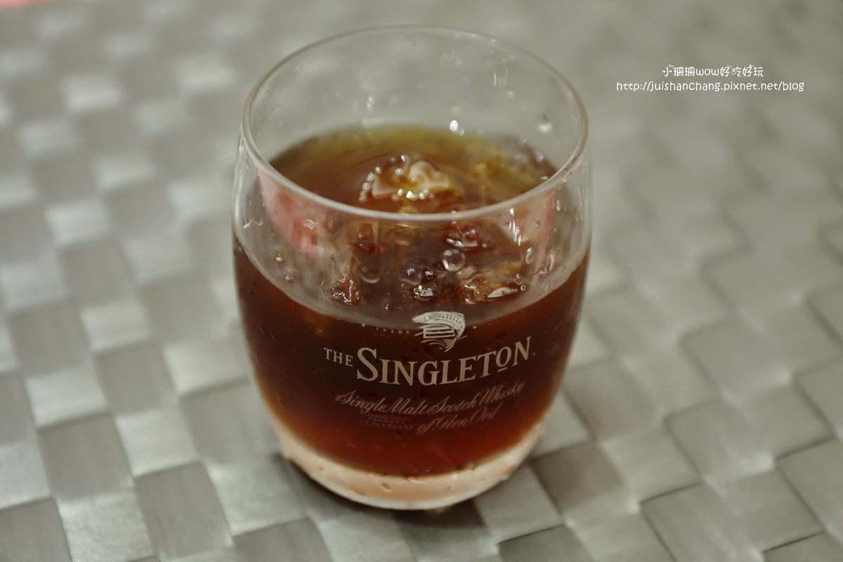 【食║板橋】元氣御品麵線〜湳雅夜市新人氣美食。料快比麵線多的大腸麵線，柴魚熬湯底，沒吃會想念！