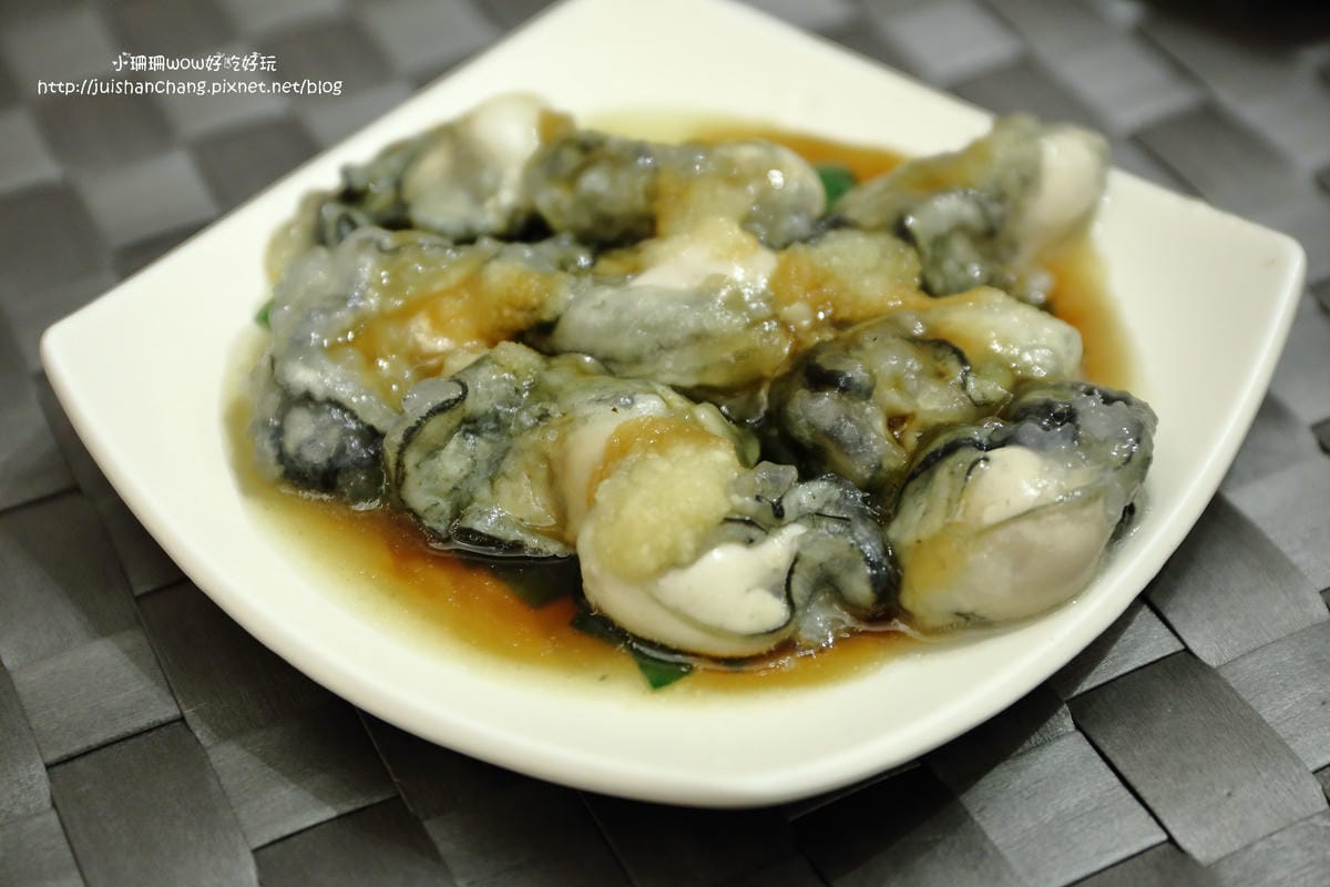 【食║板橋】元氣御品麵線〜湳雅夜市新人氣美食。料快比麵線多的大腸麵線，柴魚熬湯底，沒吃會想念！