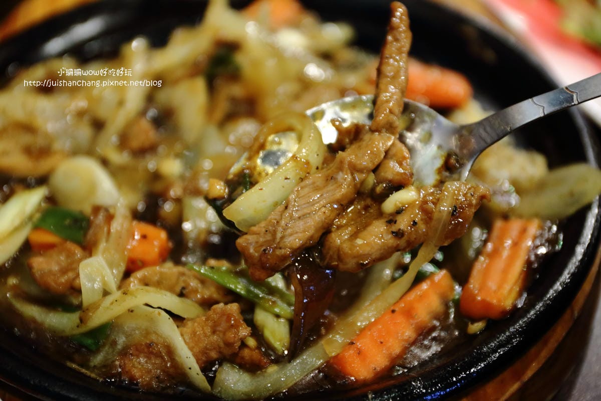 【食║三重】賴一下生猛海鮮〜新開店！隨便點都涮嘴的，超美味百元平價熱炒！