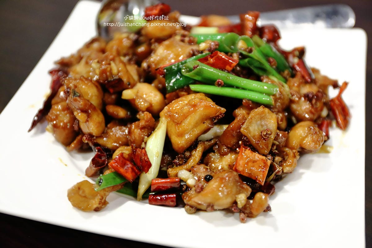 【食║三重】賴一下生猛海鮮〜新開店！隨便點都涮嘴的，超美味百元平價熱炒！