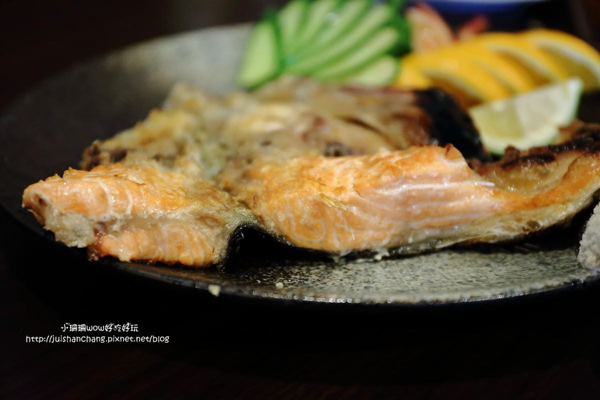 【食║三重】賴一下生猛海鮮〜新開店！隨便點都涮嘴的，超美味百元平價熱炒！