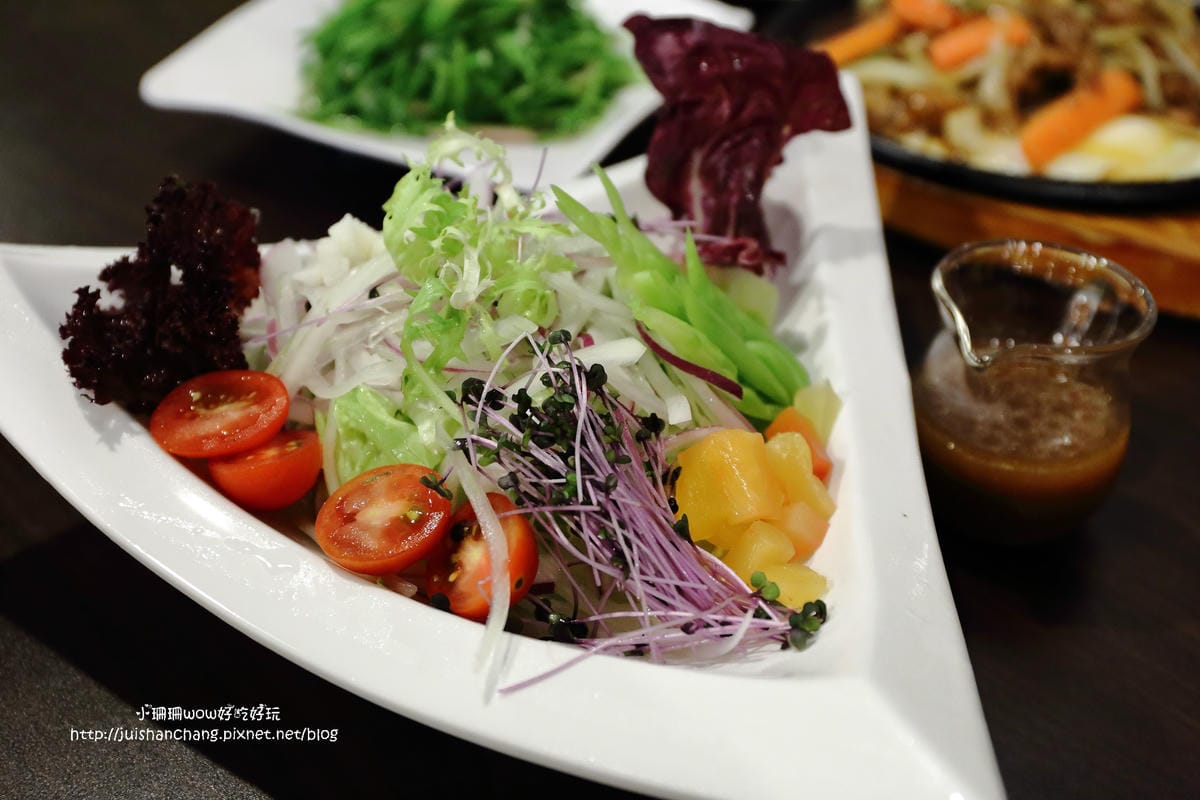 【食║三重】賴一下生猛海鮮〜新開店！隨便點都涮嘴的，超美味百元平價熱炒！