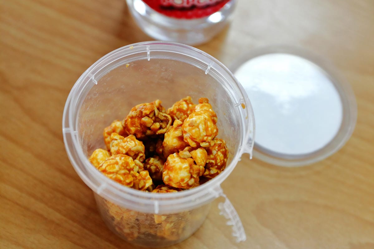 【食║台北】櫻桃小丸子爆米花專賣店～卡哇伊！全台第一間專賣店新開幕！多種口味選，12款爆米花桶任你收集！