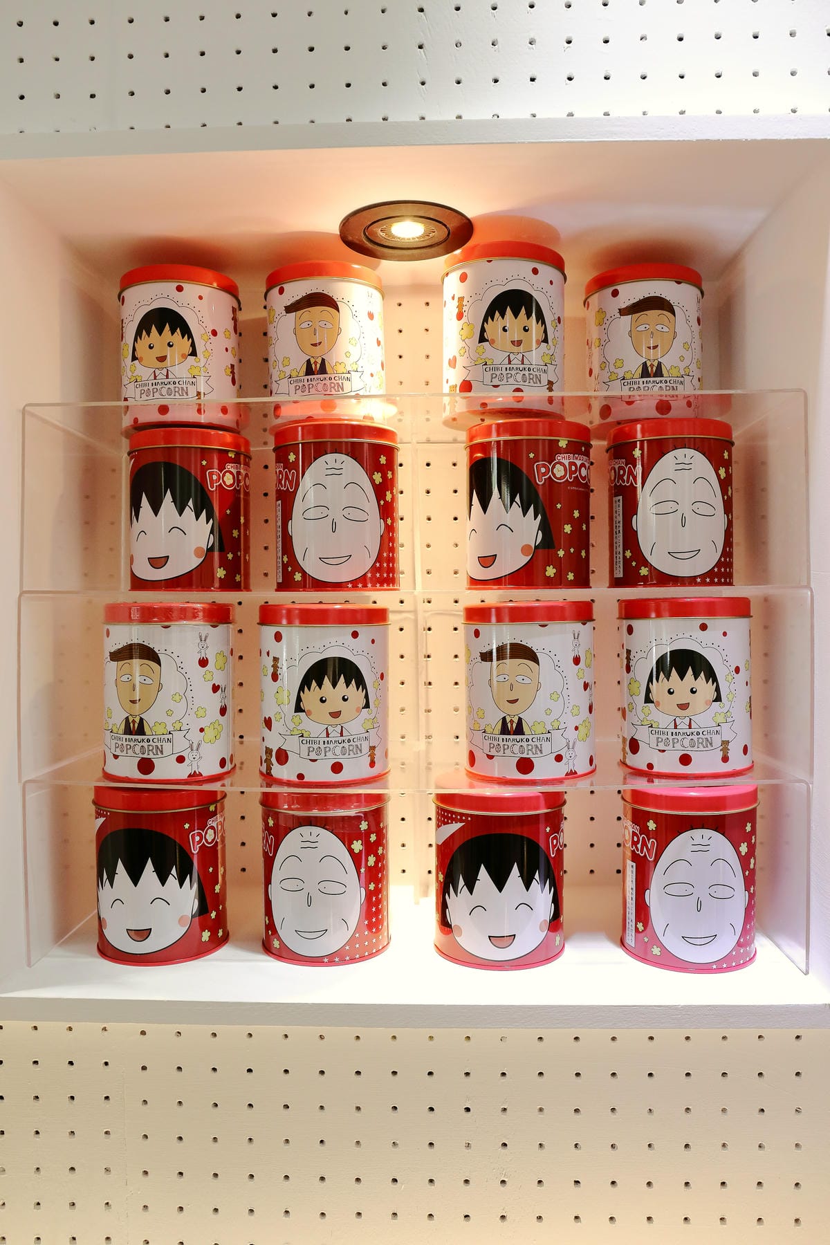 【食║台北】櫻桃小丸子爆米花專賣店～卡哇伊！全台第一間專賣店新開幕！多種口味選，12款爆米花桶任你收集！