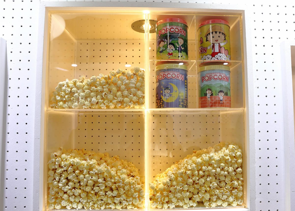 【食║台北】櫻桃小丸子爆米花專賣店～卡哇伊！全台第一間專賣店新開幕！多種口味選，12款爆米花桶任你收集！