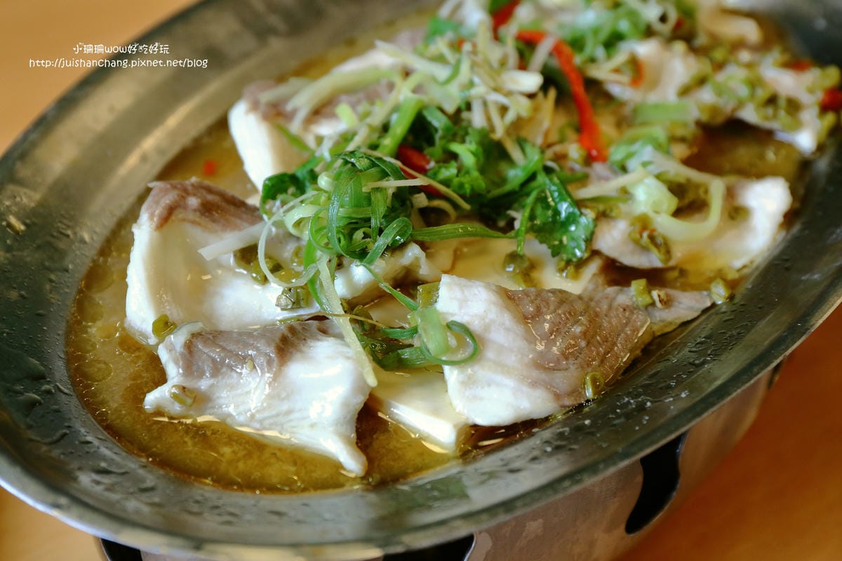 【食║三峽】千戶傳奇生態農場～浴火重生的全新景觀餐廳，全身都是寶的鱘龍魚大餐(原山中傳奇)