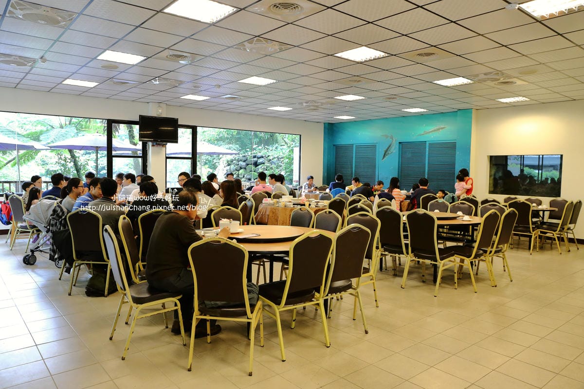 【食║三峽】千戶傳奇生態農場～浴火重生的全新景觀餐廳，全身都是寶的鱘龍魚大餐(原山中傳奇)