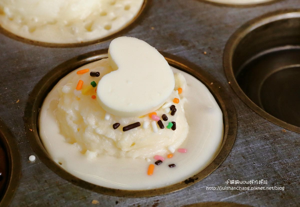 【食║龍潭】幸福列車車輪餅～超人氣銅板美食，多口味創意紅豆餅，你吃過幾種？