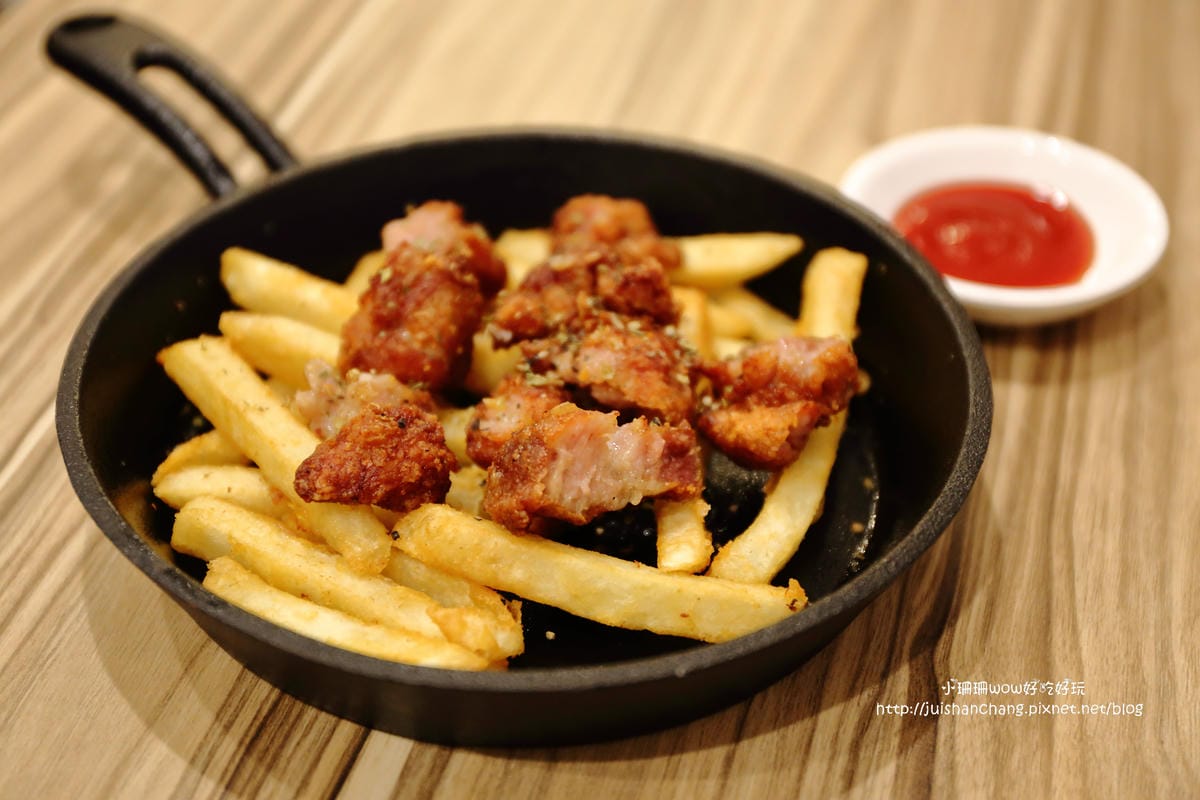 【食║中壢】8NANA八樂那中壢民權店～可愛的猴子來襲，從早吃到晚的複合式餐飲店！(已歇業)