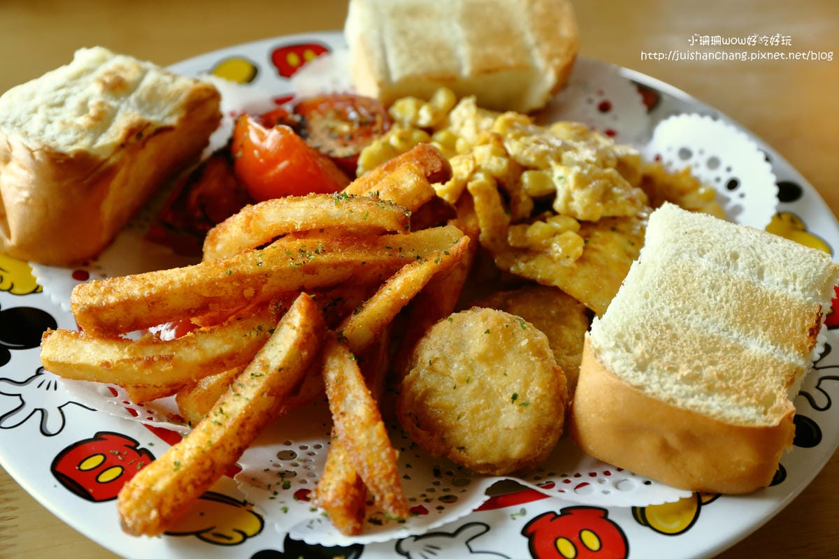 【食║桃園】Max & Corrine coffee～超療癒！Duffy與Dayan陪你喝咖啡。超可愛的鄉村雜貨風，女孩兒實現夢想！(已歇業)