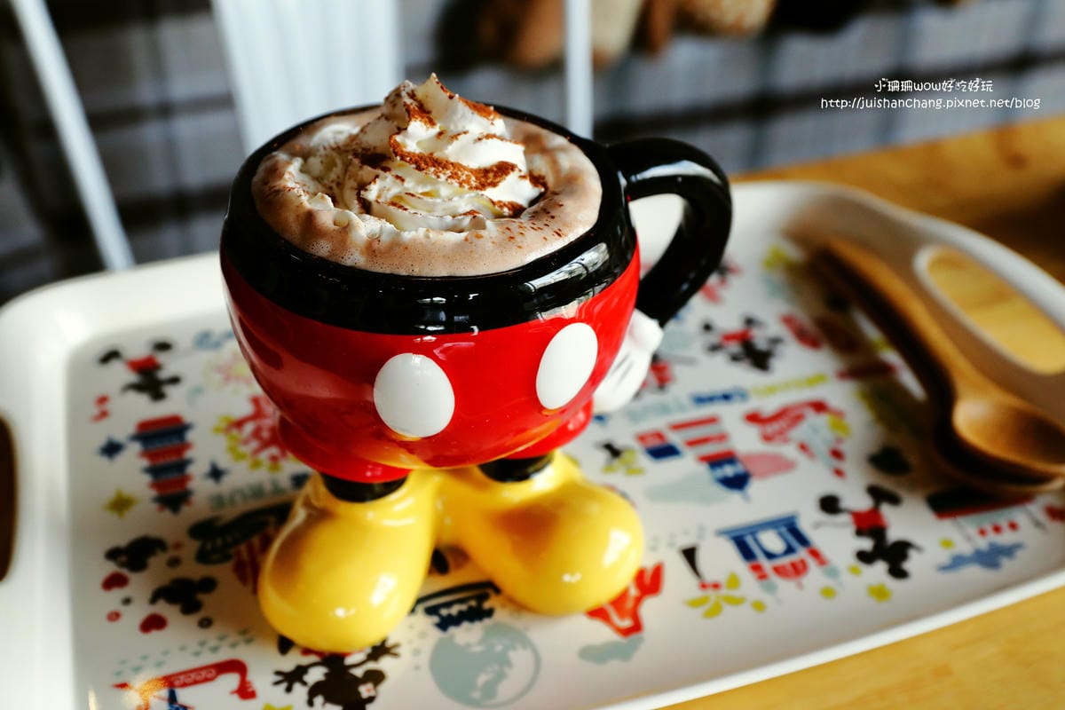 【食║桃園】Max & Corrine coffee～超療癒！Duffy與Dayan陪你喝咖啡。超可愛的鄉村雜貨風，女孩兒實現夢想！(已歇業)