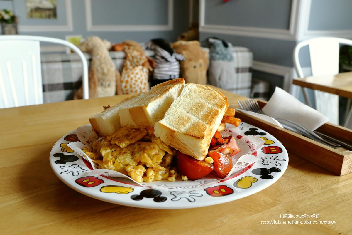 【食║桃園】Max & Corrine coffee～超療癒！Duffy與Dayan陪你喝咖啡。超可愛的鄉村雜貨風，女孩兒實現夢想！(已歇業)