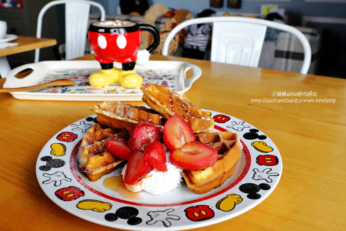 【食║桃園】Max & Corrine coffee～超療癒！Duffy與Dayan陪你喝咖啡。超可愛的鄉村雜貨風，女孩兒實現夢想！(已歇業)