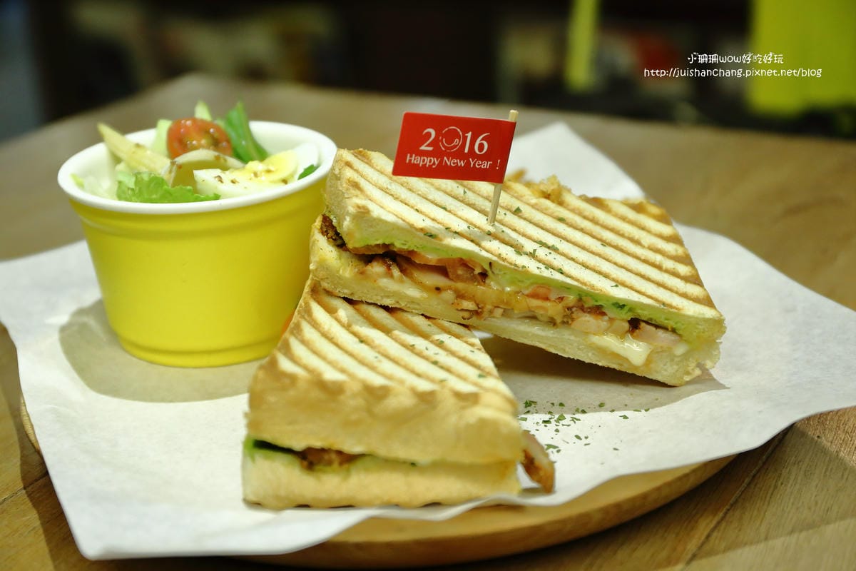 【食║台北】初米咖啡～龍貓變成乳酪蛋糕啦！讓人忍不住咬下去的超萌甜點！