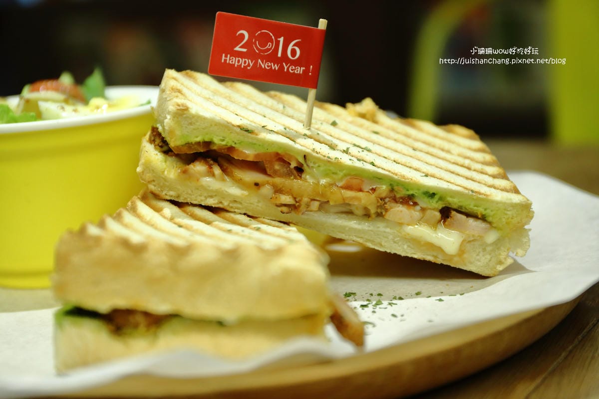 【食║台北】初米咖啡～龍貓變成乳酪蛋糕啦！讓人忍不住咬下去的超萌甜點！