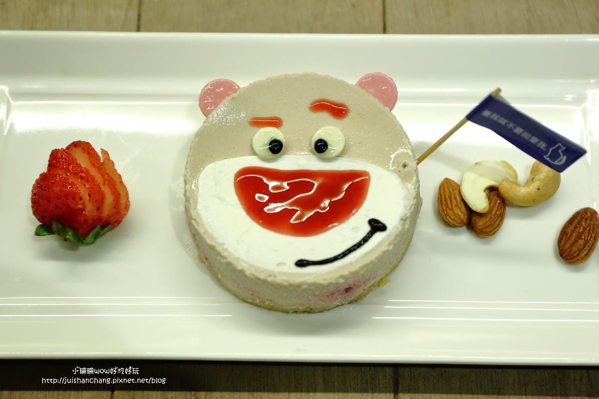 【食║台北】初米咖啡～龍貓變成乳酪蛋糕啦！讓人忍不住咬下去的超萌甜點！