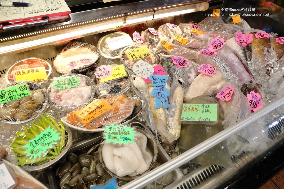 【食║花蓮】055龍蝦海鮮～看海景大啖新鮮活跳跳龍蝦！