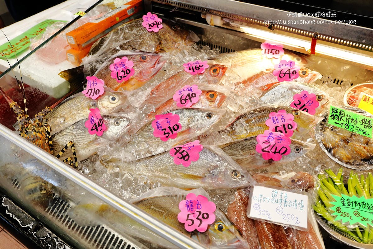 【食║花蓮】055龍蝦海鮮～看海景大啖新鮮活跳跳龍蝦！