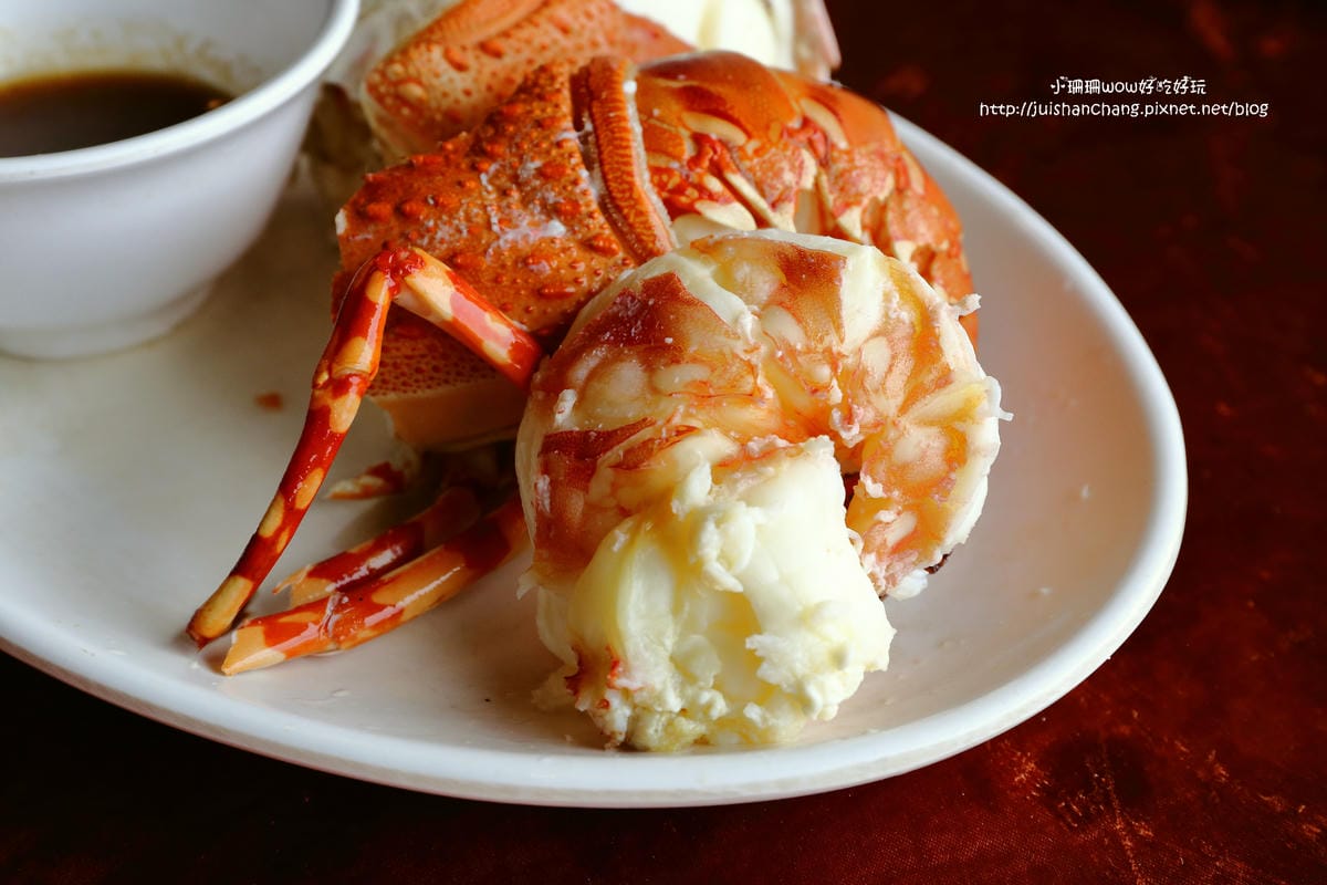 【食║花蓮】055龍蝦海鮮～看海景大啖新鮮活跳跳龍蝦！