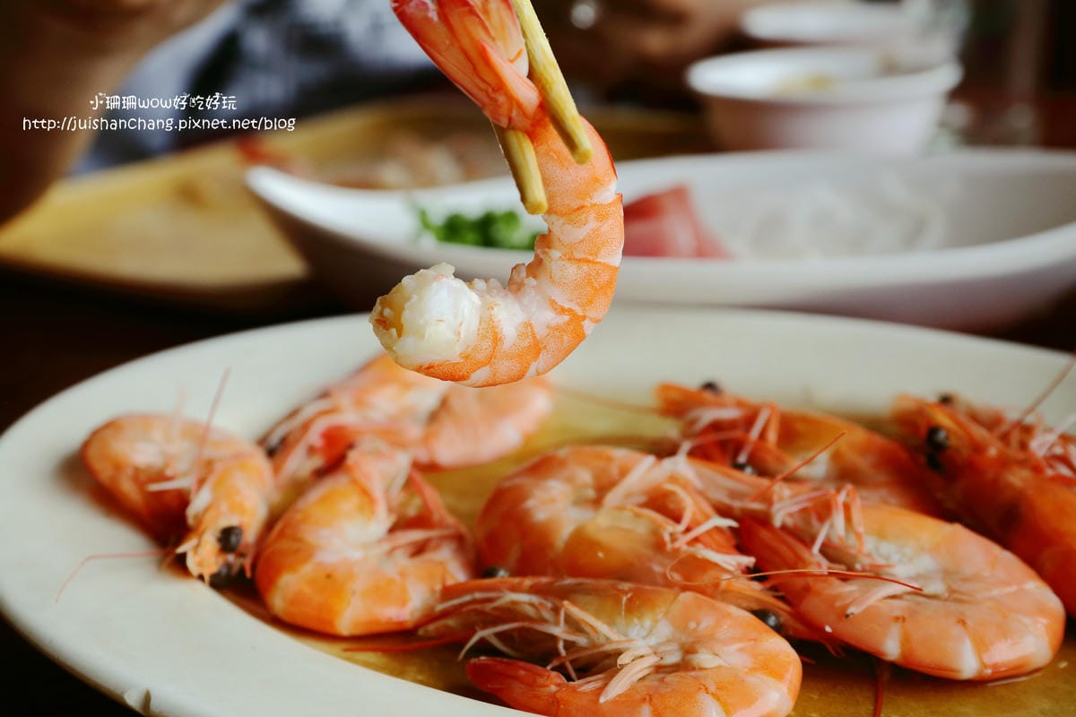 【食║花蓮】055龍蝦海鮮～看海景大啖新鮮活跳跳龍蝦！