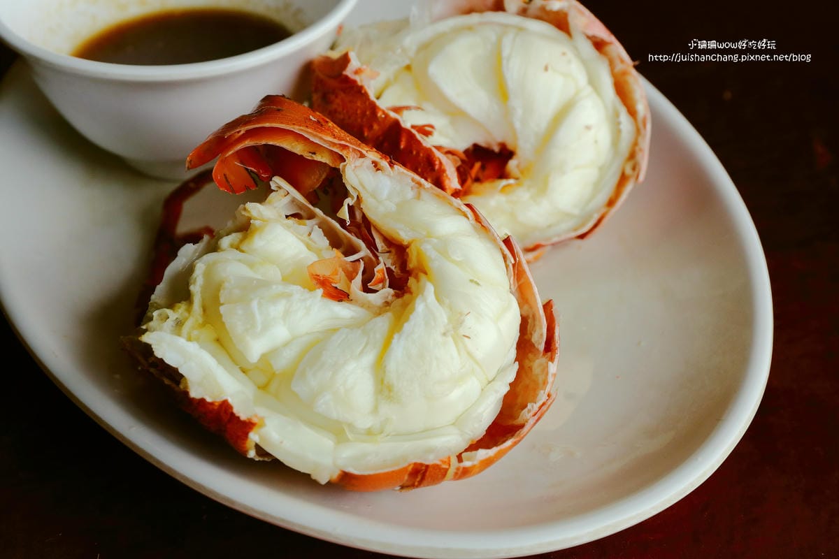 【食║花蓮】055龍蝦海鮮～看海景大啖新鮮活跳跳龍蝦！