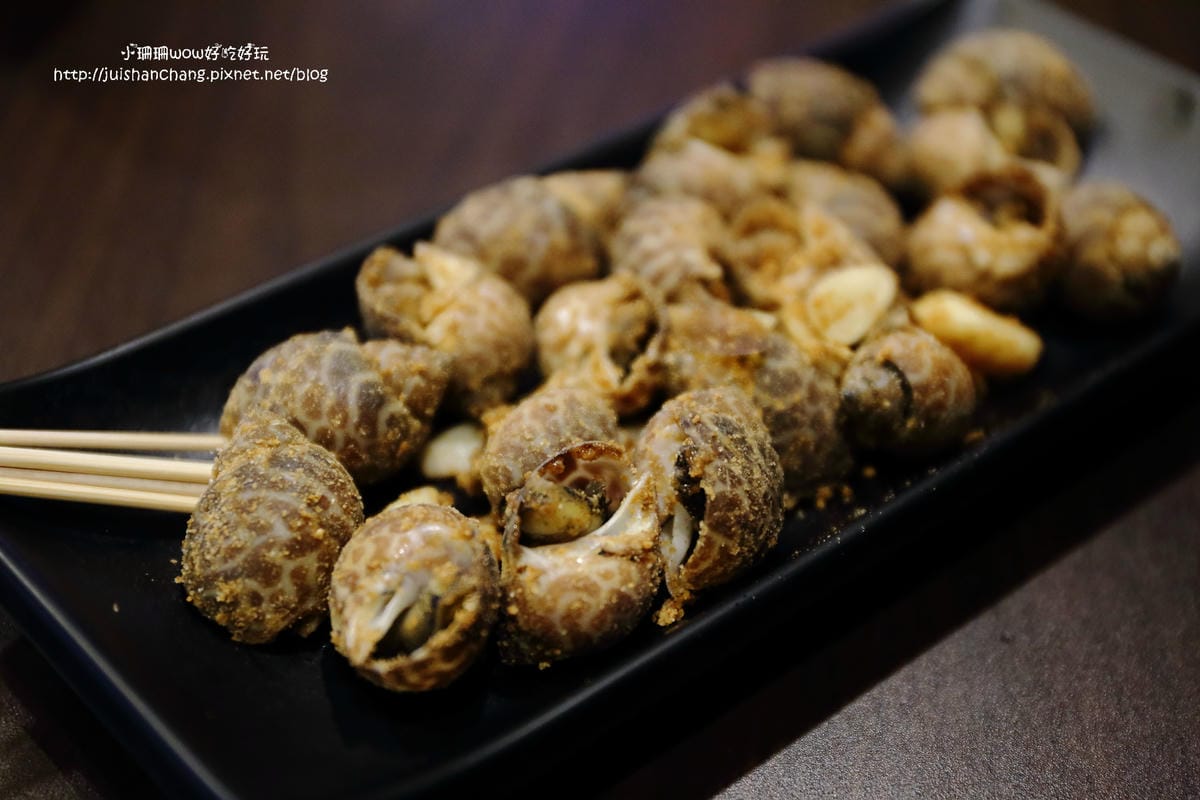 【食||板橋】IN9 飲酒串燒barrr～串燒酒吧平價美味的激推店家！放鬆一下，聚餐續攤的好去處