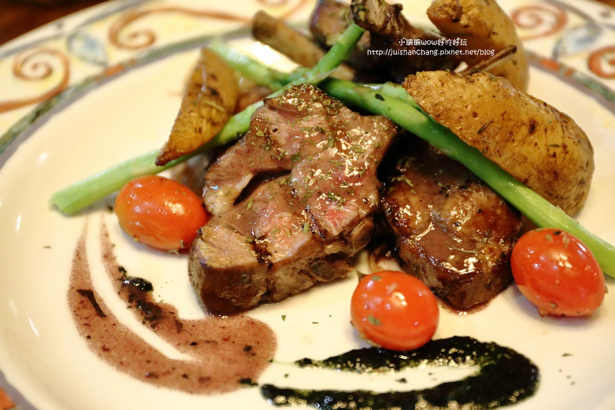 【食】歐利佛牛排館～永和牛排。隱身巷弄平價好滋味，好品質的肉品，值得推薦！（已歇業）　