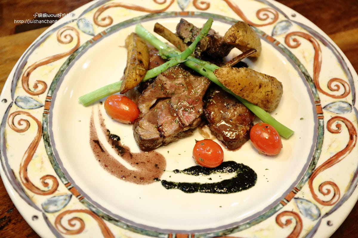 【食】歐利佛牛排館～永和牛排。隱身巷弄平價好滋味，好品質的肉品，值得推薦！（已歇業）　