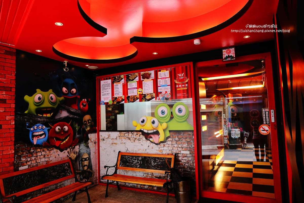 【食||中壢】怪獸咖哩～傳說中厚度三公分的日式豬排來了，每口都是驚艷！(已歇業)