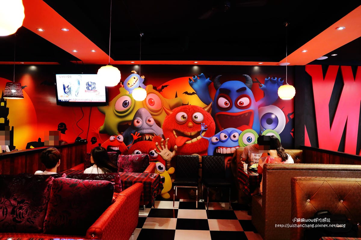 【食||中壢】怪獸咖哩～傳說中厚度三公分的日式豬排來了，每口都是驚艷！(已歇業)