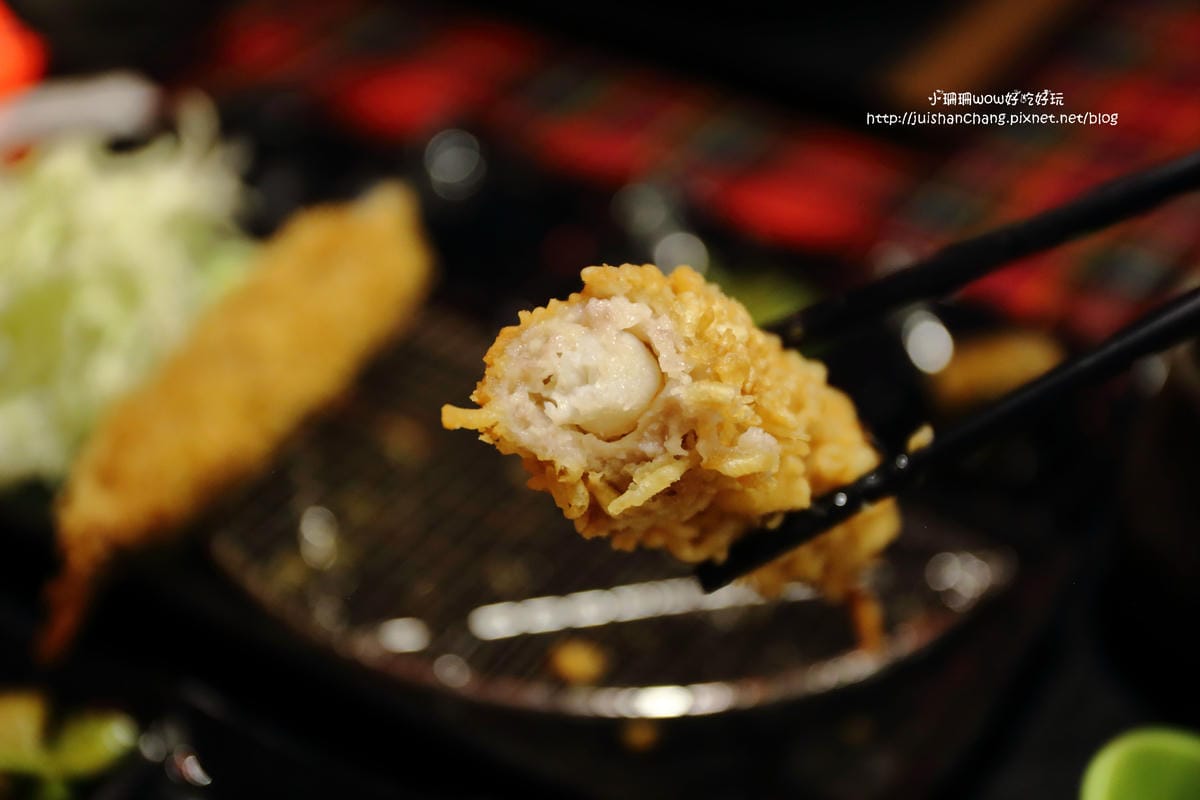 【食||中壢】怪獸咖哩～傳說中厚度三公分的日式豬排來了，每口都是驚艷！(已歇業)