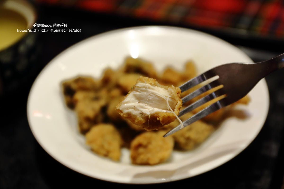 【食||中壢】怪獸咖哩～傳說中厚度三公分的日式豬排來了，每口都是驚艷！(已歇業)