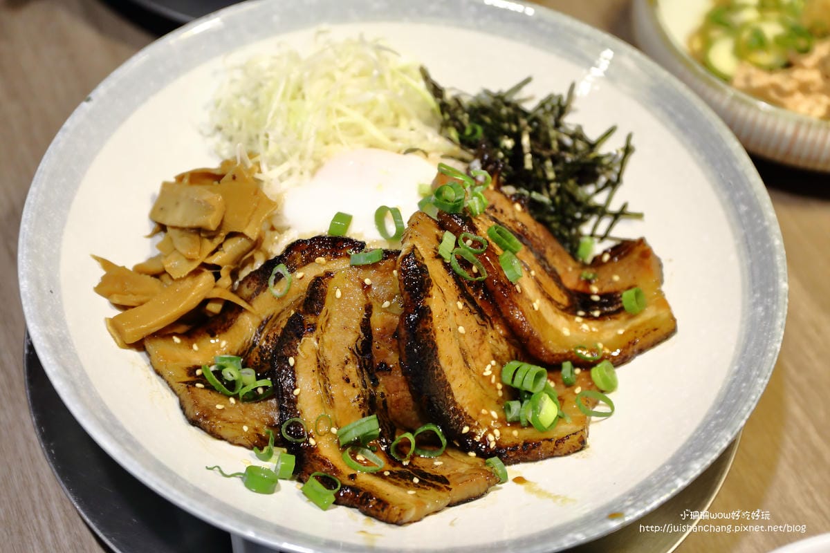 【食||台北】玩笑亭拉麵 Nantsuttei～燃燒你的《拉麵魂》！料理東西軍優勝，堅持著每一個步驟，絕對不是開玩笑！