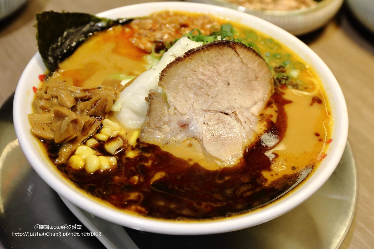 【食||台北】玩笑亭拉麵 Nantsuttei～燃燒你的《拉麵魂》！料理東西軍優勝，堅持著每一個步驟，絕對不是開玩笑！