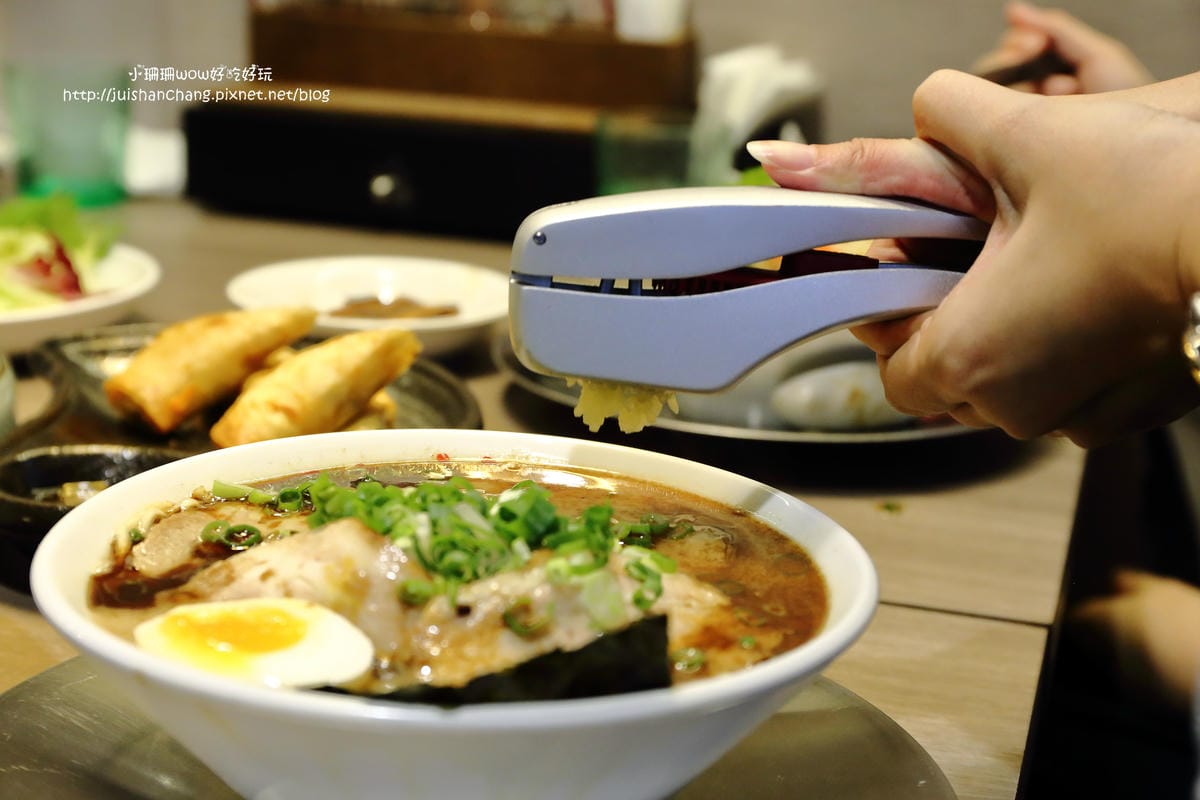 【食||台北】玩笑亭拉麵 Nantsuttei～燃燒你的《拉麵魂》！料理東西軍優勝，堅持著每一個步驟，絕對不是開玩笑！